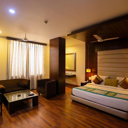 Cs Boutique Hotel Faridabad Exterior foto