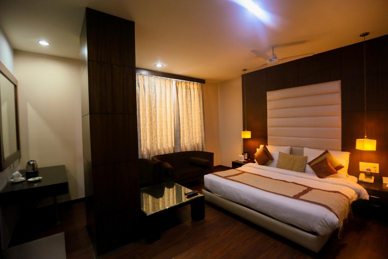 Cs Boutique Hotel Faridabad Exterior foto