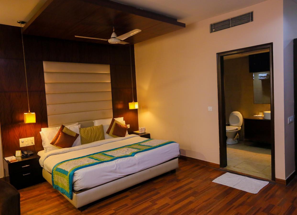 Cs Boutique Hotel Faridabad Exterior foto