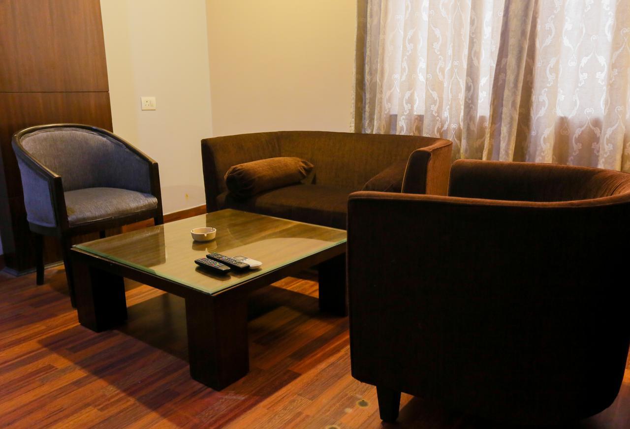 Cs Boutique Hotel Faridabad Exterior foto