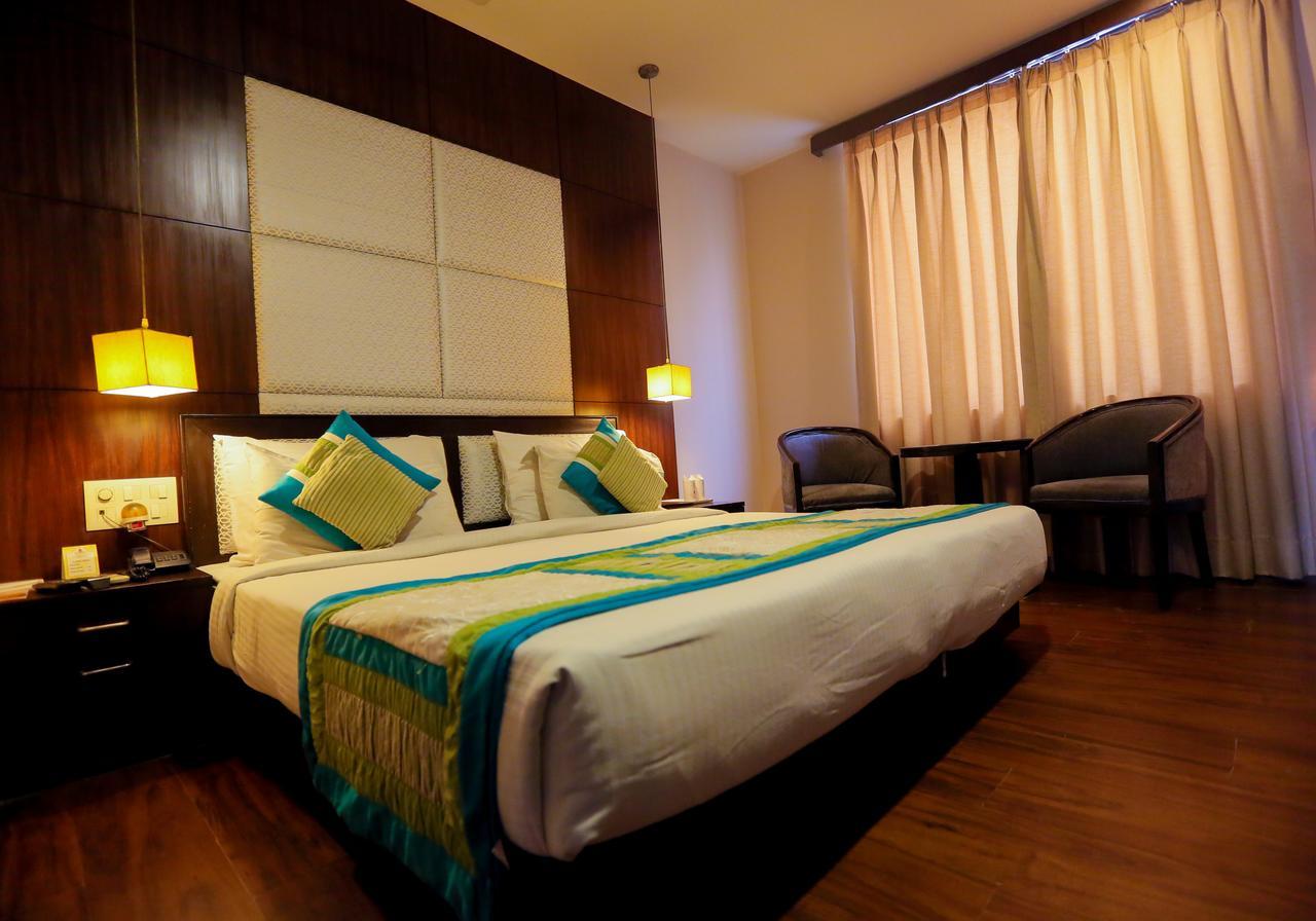 Cs Boutique Hotel Faridabad Exterior foto